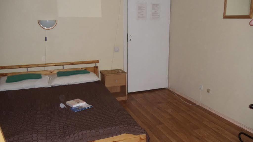 Dome Pearl Hostel Riga Luaran gambar